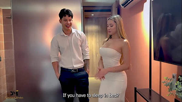 Image Real estate agent fucks his client to give her a discount - Danner M&eacute_ndez and Ambar Prada