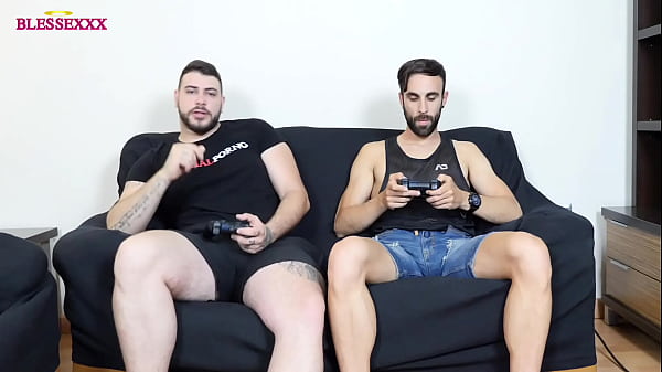 Image Straight friends betting on the playstation