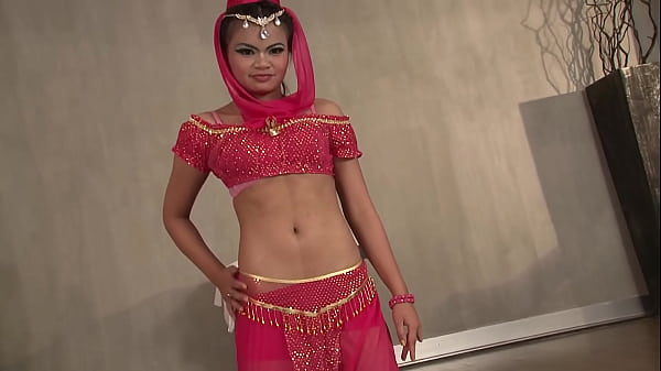 Image Thai woman in national Sativa costume showed what she is capable of in bed
