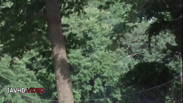 Image Naughty JAV Star Yuuka Kaede Outdoors Fucking With Unbridled Passion