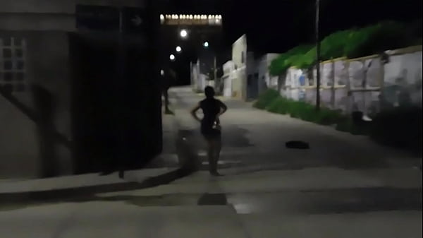 Image la puta  coje  gratis y al macho  no le gusta