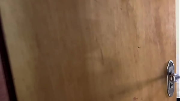Image Dei a bucetinha pro Mc Brinquedo e pro seguran&ccedil_a dele no pelo.