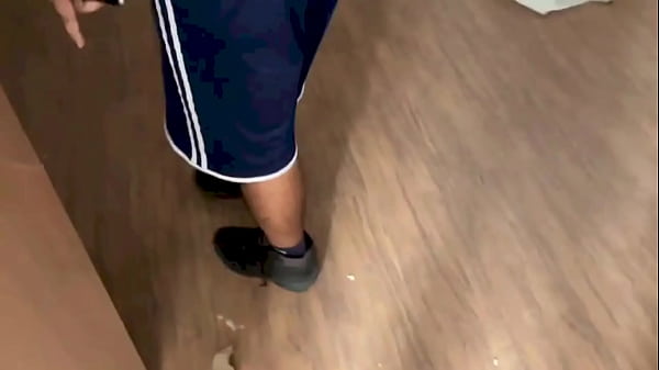 Image FUDENDO NA OBRA COM O PEDREIRO PARRUDO.