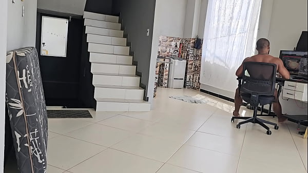 Image MORENA GOSTOSA ACORDA CHEIA DE TESAO E FALA NO OUVIDO DO MACHO QUE QUER TRANZAR