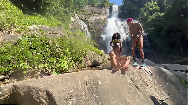 Image BASTIDORES E V&Iacute_DEO AMADOR COM A PRETINHA DE VEJA COMO QUE &Eacute_ UM BASTIDORES (COMPLETO NO RED E NO CHER)