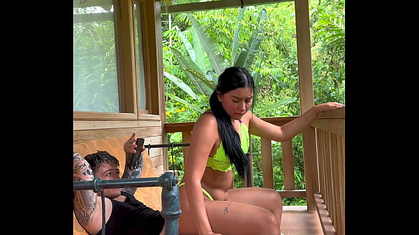 Image Enga&ntilde_e a mi novio con su mejor amigo en la casa de campo despu&eacute_s de mucho tiempo dese&aacute_ndonos &iexcl_HACE MUCHO CALOR!