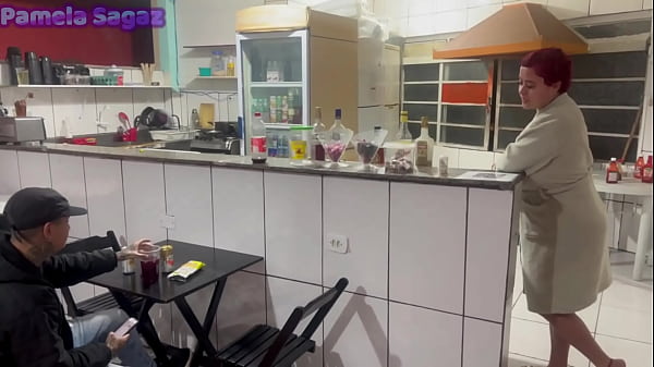 Image Pamela Sagaz fode gostoso dentro do seu bar - Voc&ecirc_ gostaria de foder ela na mesa de sinuca?