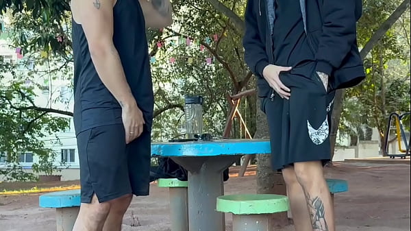 Image TOMEI O WHEY DO MEU BROTHER DEPOIS DO TREINO