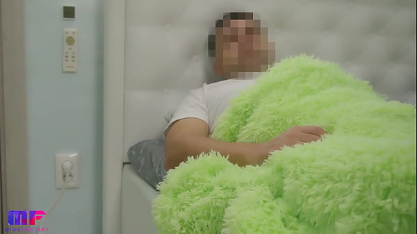 Image Tired stepfather cums in curious stepdaughter's mouth again