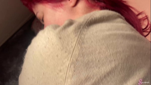 Image Ela Dormiu sem calcinha e acordou com o meio-irm&atilde_o em cima dela