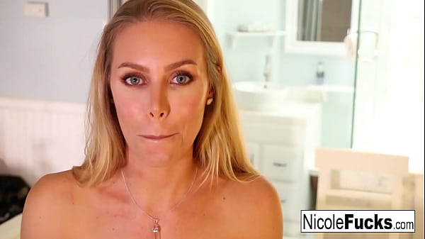 Image Hot Nicole Aniston treats a dude like a pornstar