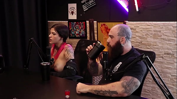 Image MELHORES MOMENTOS DO QWEEN E IRON BIKER NO SENSUAL CAST - PARTE 3 (WATCH ON: SHEER/RED)