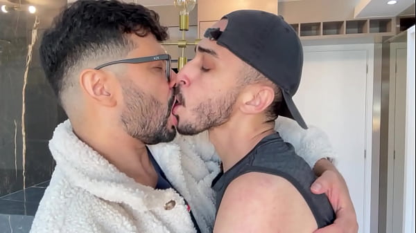 Image MARCOS GOIANO - FODIDO PELO DOTAD&Atilde_O DA PIROKA VEIUDA - SEXO GAY BAREBACK COM DOTAD&Atilde_O BAIANO