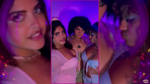 Image SAFADAS SE PEGANDO GOSTOSO! ARROMBAMOS NOSSA AMIGA