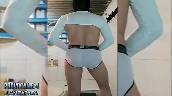 Image juan empeloto muestra su lindo culito