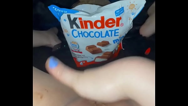 Image WEIRD&LUXURY-KINKY FOOD FETISH PORN-CHOCOLATE IN VIRGIN 18 YEAR OLD TEEN SAUDI PUSSY-AMATEUR GIRL MASTURBATE-ARABIAN SNOWWHITE IN BEVERLY HIILS-LOS ANGELES-UNITED STATES OF AMERICA-2025-WANTS BBC ASAP