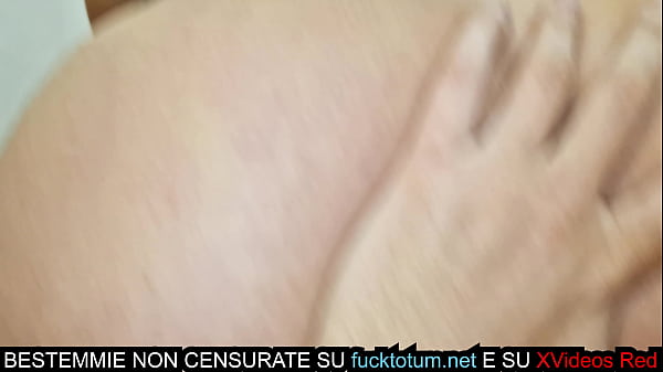 Image La milf italiana tettona Diana Zilli vi far&agrave_ sborrare con le sue BESTEMMIE BLASFEME dialoghi in italiano pov sega coi piedi amazzone cowgirl missionario