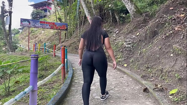 Image Sexo al aire libre con mi hermanastra
