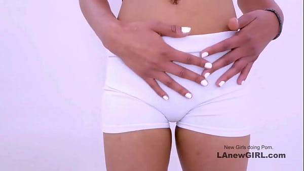 Image Pretty dark-haired model gets fucked at a modeling audition