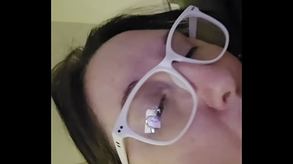 Image Cock gobbling slut gives hardcore oral