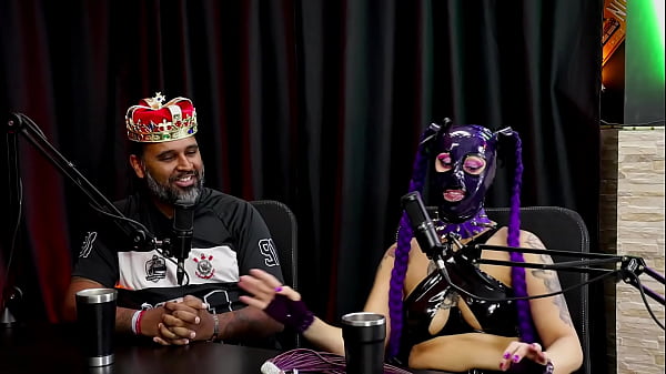 Image Tinha um p&eacute_ na igreja e um no mundo, sempre se limitou, n&atilde_o curtiu ser submissa e explicou mais sobre o BDSM - Madame Agatha e Jeff Neg&atilde_o (Rei das Entrevistas) | (WATCH ON: SHEER/RED)
