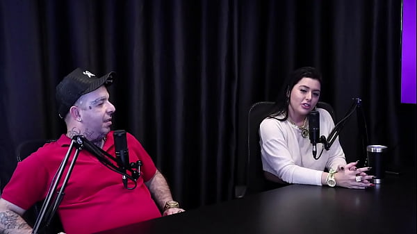 Image Melody Antunes aprende com Monica Lima como ser uma Hotwife raiz - Diz Melody que o sonho dela era ficar com 3 pauzudos ao mesmo tempo completo no RED