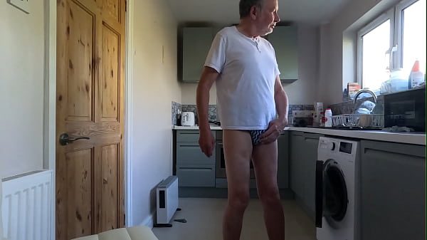 Image Striptease 31 aug 2025