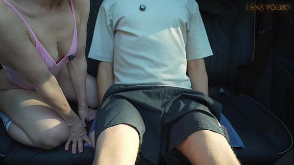Image I offered the taxi driver to fuck me so that he would take me for free.