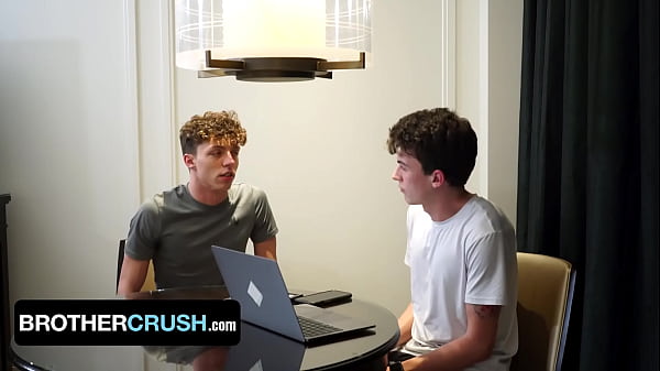 Image Step Brother Fucks His Step Sibling Without A Condom - BrotherCrush