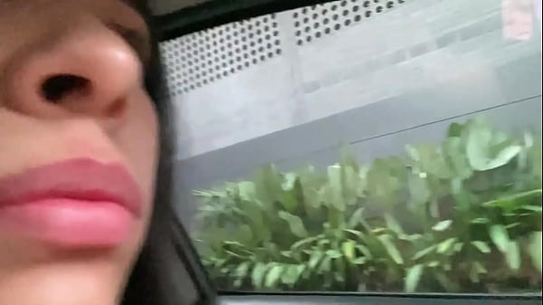 Image Asi&aacute_tica Atrapada masturbandose por agente de tr&aacute_nsito en v&iacute_a p&uacute_blica