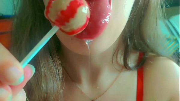Image Dirty babygirl sucking lollipop and showing her mouth open and wide for u to cum all over her sweet cute face