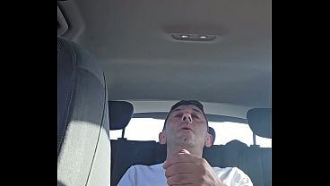Image Me encanta pajearme en el coche