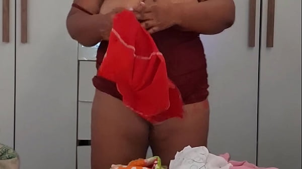 Image MINHA TIA GOSTOSA E UMA CRENDE DO CU QUENTE
