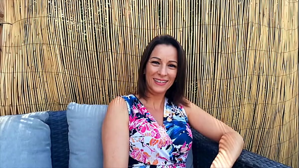 Image Kyara, jolie milf, gourmande de sexe