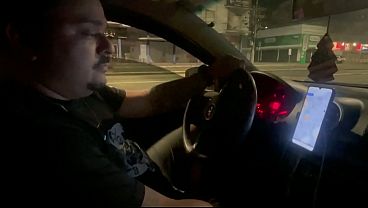 Image Fiz uma corrida de uber pra uma casa de swing e fui convida a entrar