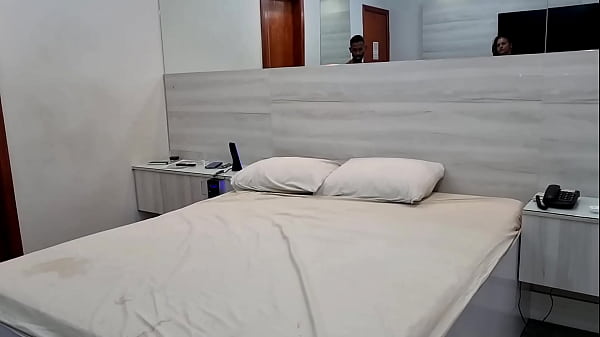 Image Bastidores de grava&ccedil_&atilde_o da safada Layne Vivi dando cu e buceta pro Indiano