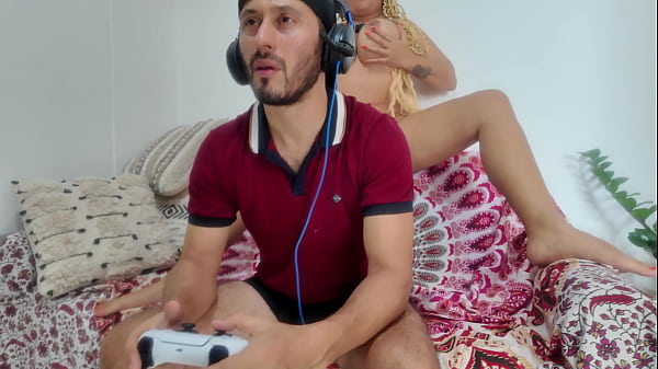 Image Blowjob and fuck with my gamer boyfriend