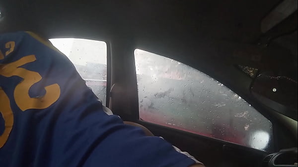 Image JOVENCITA CACHONDA ENTREGA EL CULO AL MEJOR AMIGO DE SU NOVIO CUANDO LE DIO UN AVENTON A SU CASA - SEXO EN EL COCHE
