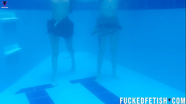 Image Yessica Bunny   Helen star horny sexy duo pool