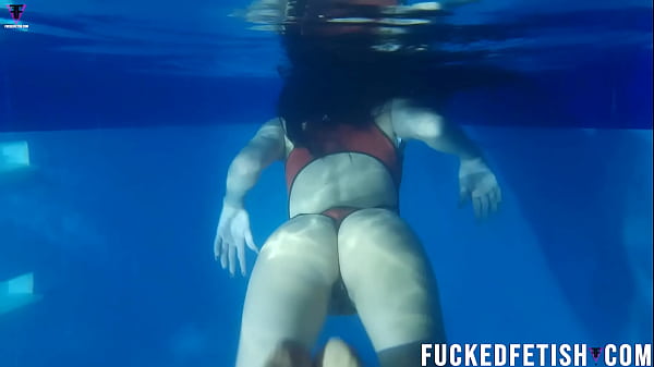 Image Helen Star sexy swimwear night apnea pool