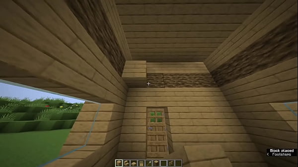 Image How to build a starter house in Minecraft