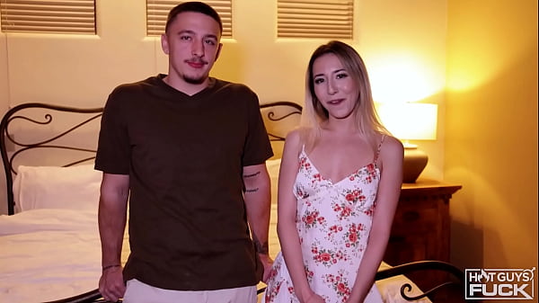 Image White Guy With Some Flavor Fucks Older Blonde Chick