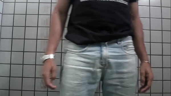 Image Batendo uma, mas n&atilde_o deu tempo de gozar