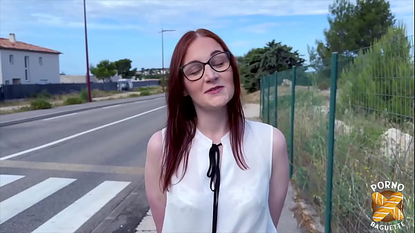 Image Lavyana, rouquine coquine, poutr&eacute_e comme jamais pour sa premi&egrave_re