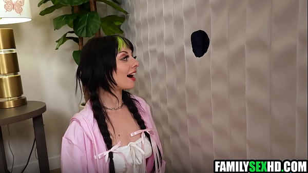 Image Step sister fucked through hole in tha wall | Kitty Cam