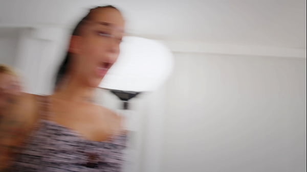 Image Hardcore Gangbang with 4 Huge Cocks Cumming on Silvia Preslar's Face