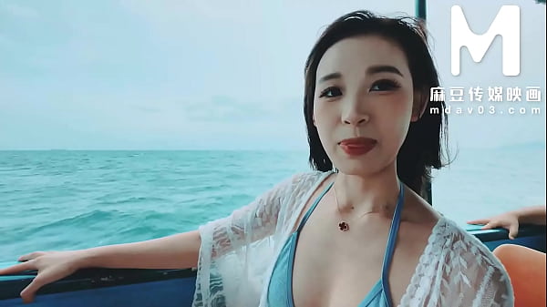 Image ModelMedia Asia - Having familiar sex in unfamiliar places while traveling abroad