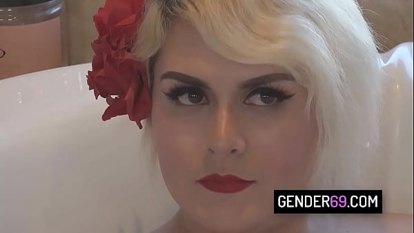 Image Blonde trans milf Isabella Sorrenti fucking hot stud