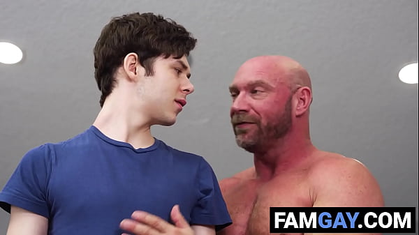 Image Stretch Me Out, Please Dakota Lovell, Killian Knox
