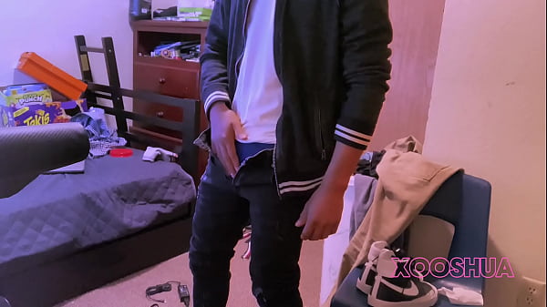 Image Gay college guy shows his cock in a video